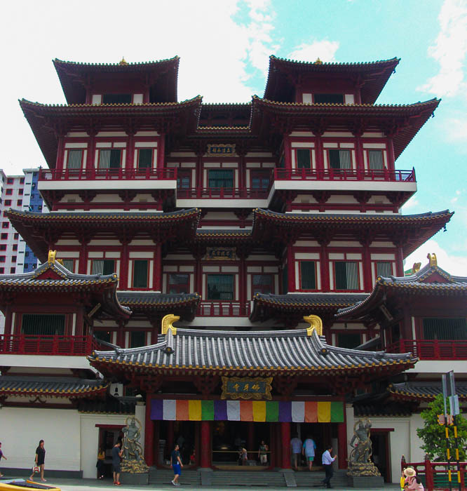Buddha Tooth Relic Temple the top things to do in singapore in two days