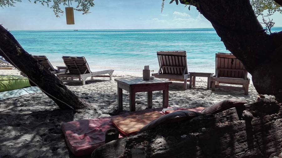 best places to eat in the gili islands relax in bar in gili island sand beach restaurant