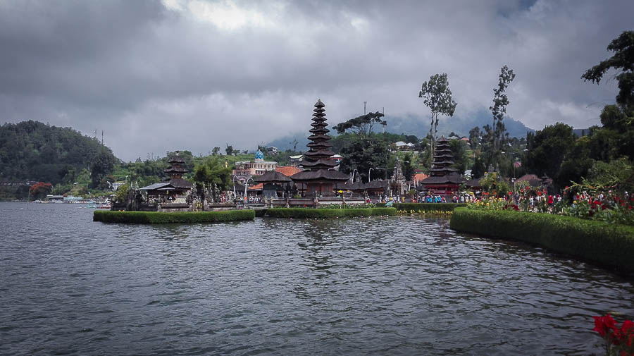 Pura Ulun Danu Temple on Lake Batran