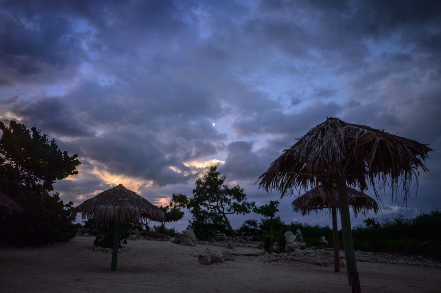 Tormenta Playa Ancón trinidad cuba. las mejores playas de trinidad cuba