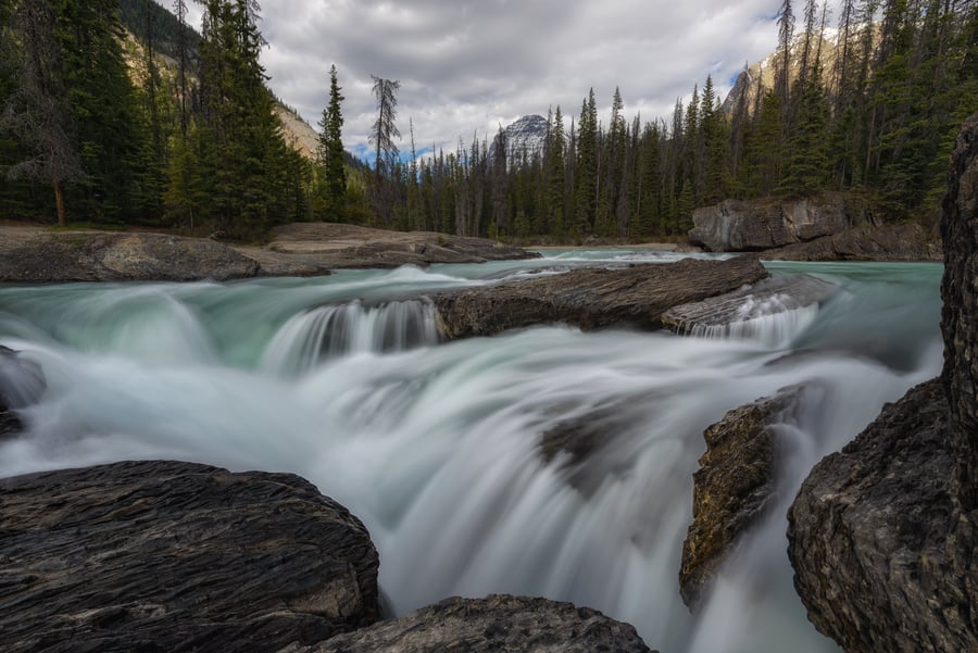 top things to do in yoho national park natural bridge