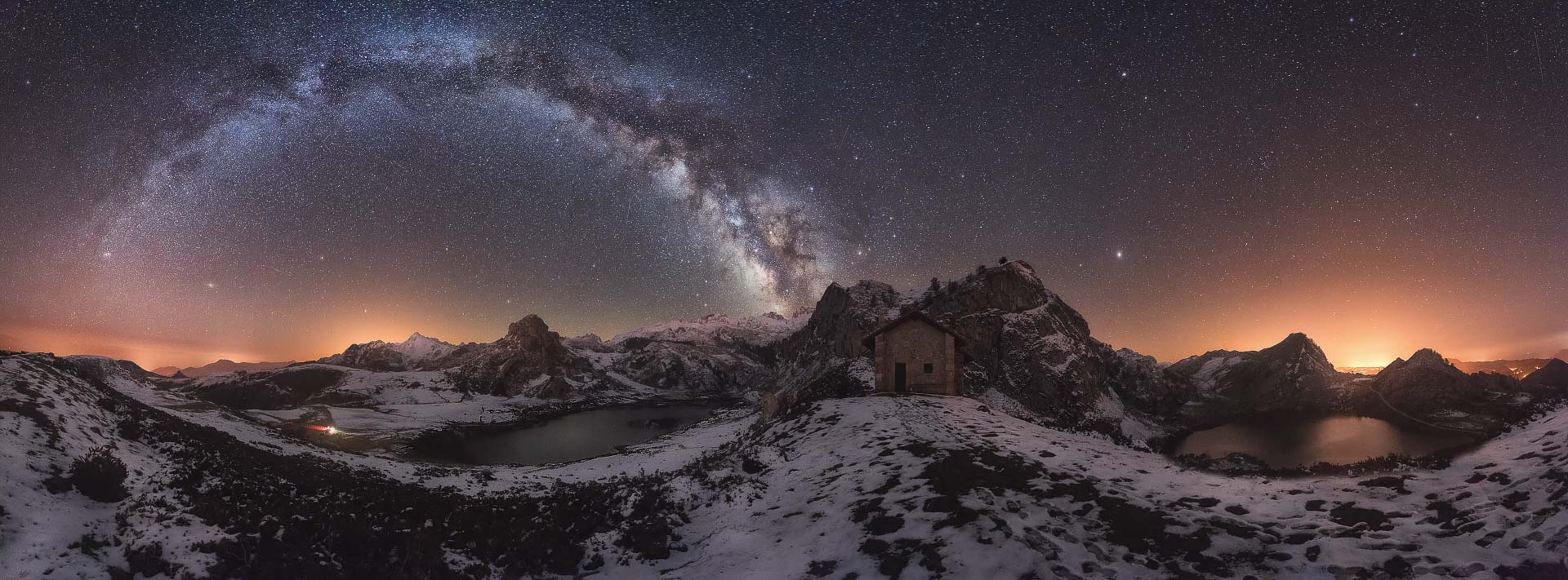 Covadonga lagos Vía Láctea estrellas fotografía localización