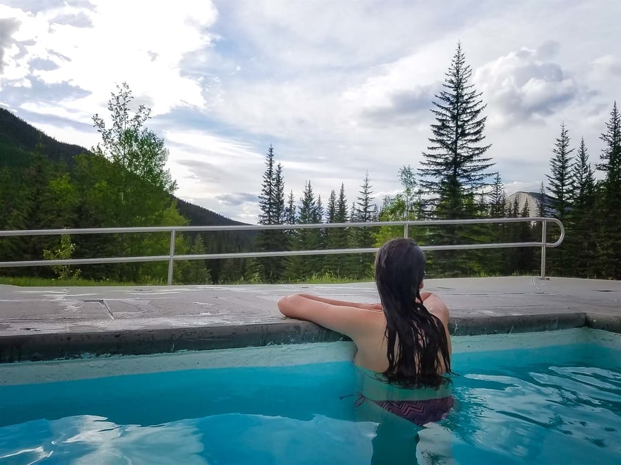 miette hot springs piscina agua termal en jasper national park itinerario de viaje