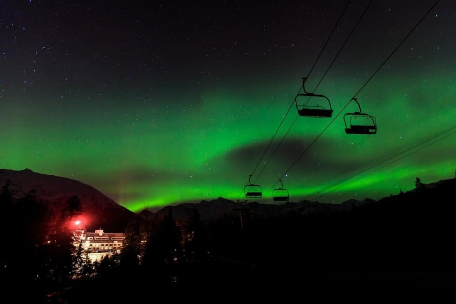 best place to do sky northern lights hotel