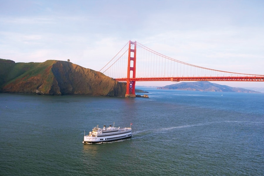 Bridge to Bridge Cruise tour in San Francisco
