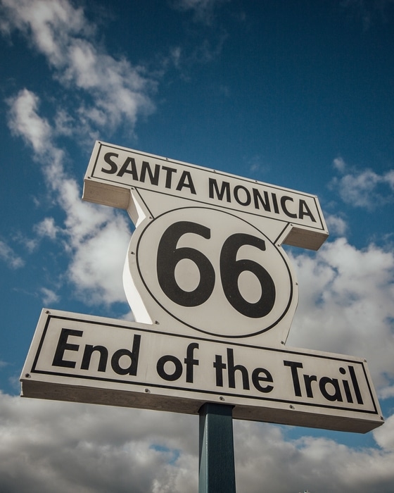 Fotografiar el cartel de final de la Ruta 66, algo que hacer en LA