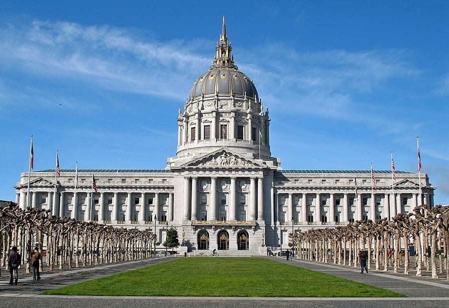 San Francisco City Hall, a must see building in SF