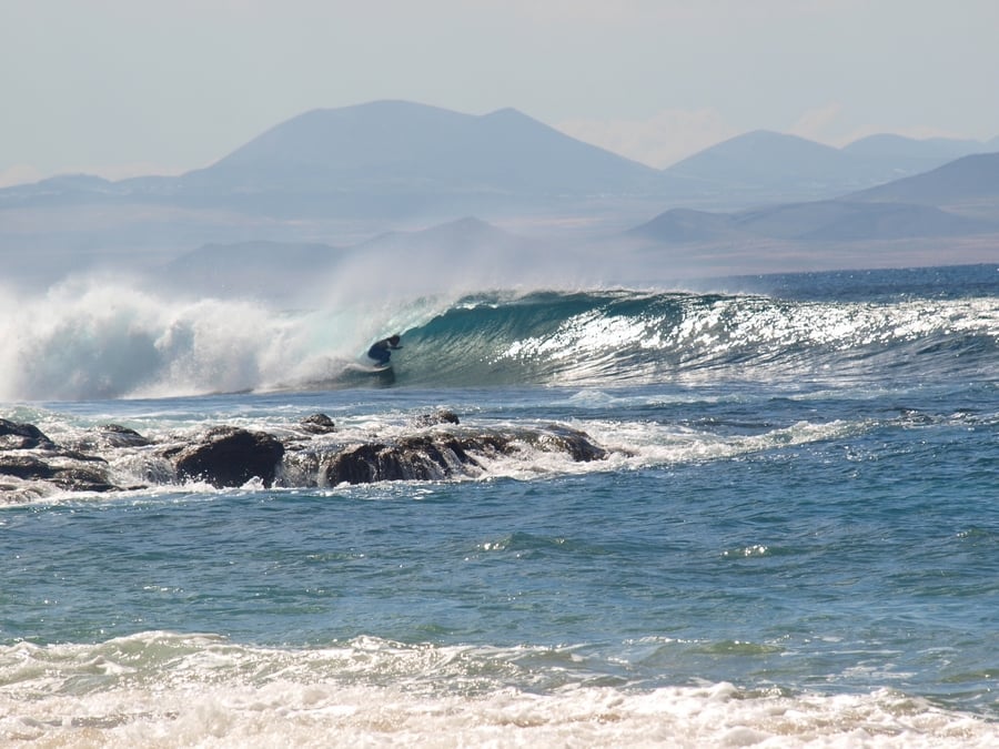Surfing in La Graciosa, a great activity to do in La Graciosa