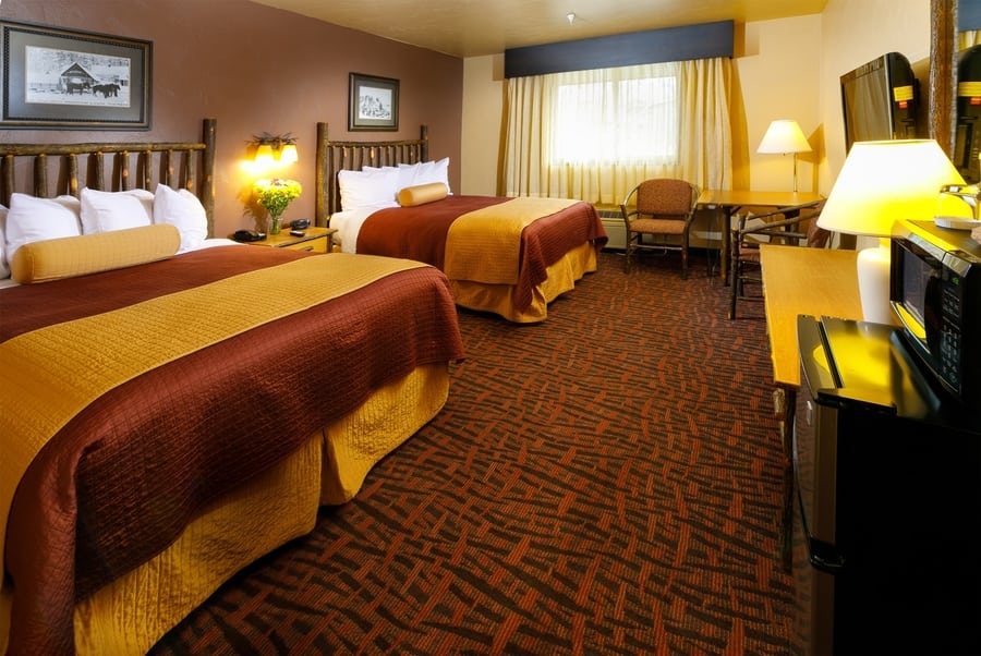 Elk Country Inn, sleep near Grand Teton, Wyoming, USA
