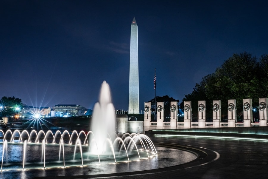 Monumento Nacional a la Segunda Guerra Mundial, que hacer en Washington D.C. de noche