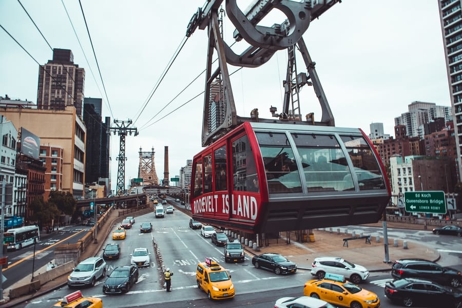Ride the Roosevelt Island cable car, NYC attractions