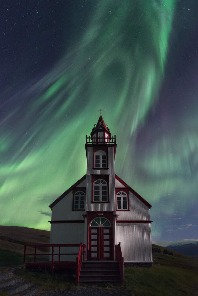 Hlíðarendakirkja, Islandia