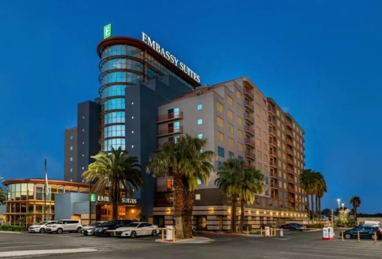 Embassy Suites Hotels In Vegas Without Resort Fees 768x520 