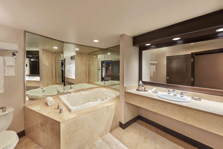 Las Vegas Hotels With In Room Jacuzzi Tubs, Spa Bathtub Hotel