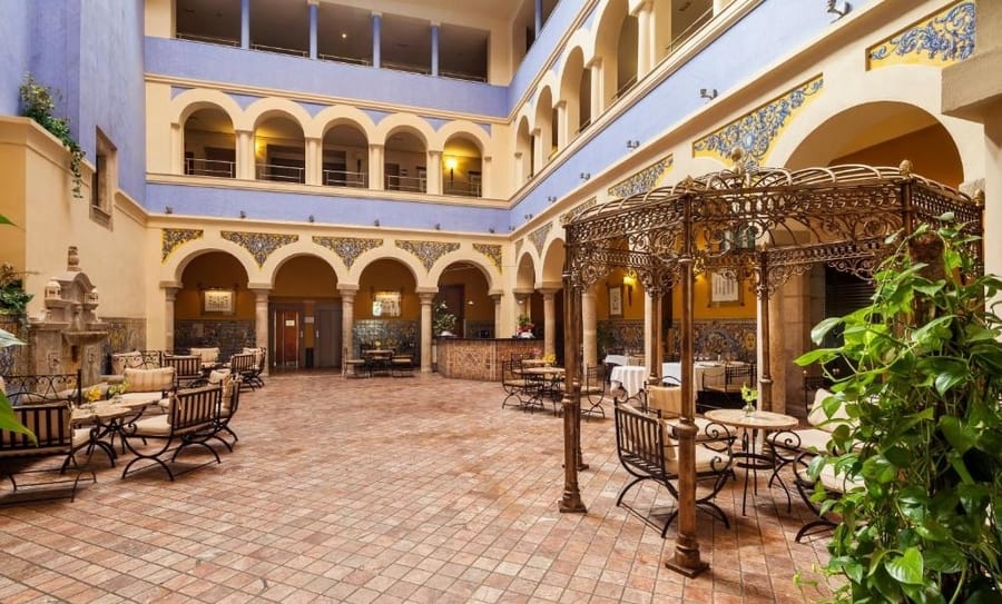 Hotel Ilunion Mérida Palace, hoteles 5 estrellas superior España