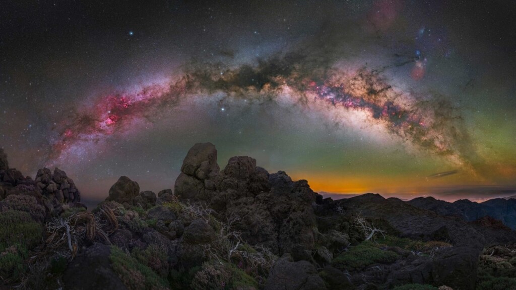 “Milky Way arch in the morning hours of spring” – Egor Goryachev