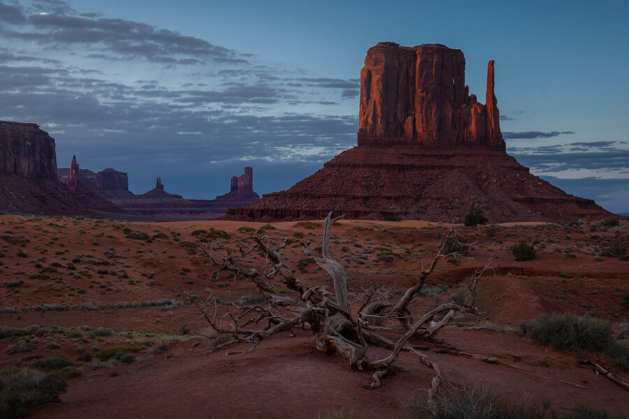 Learn photography in Monument Valley