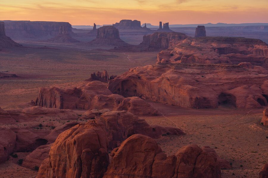 Monument Valley photography tour with Navajo tribe