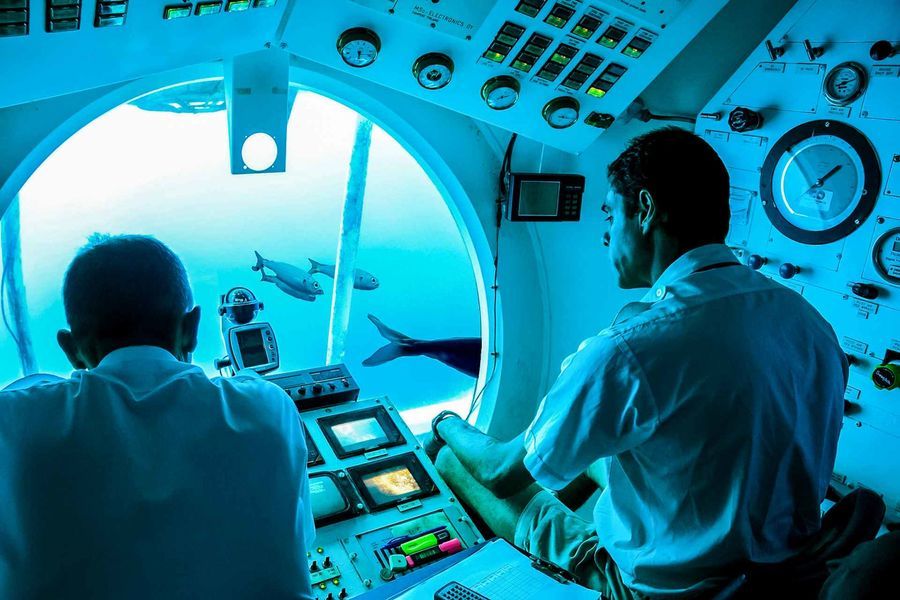 Submarine control panel, submarine dive tenerife Submarine control panel, submarine excursion tenerife