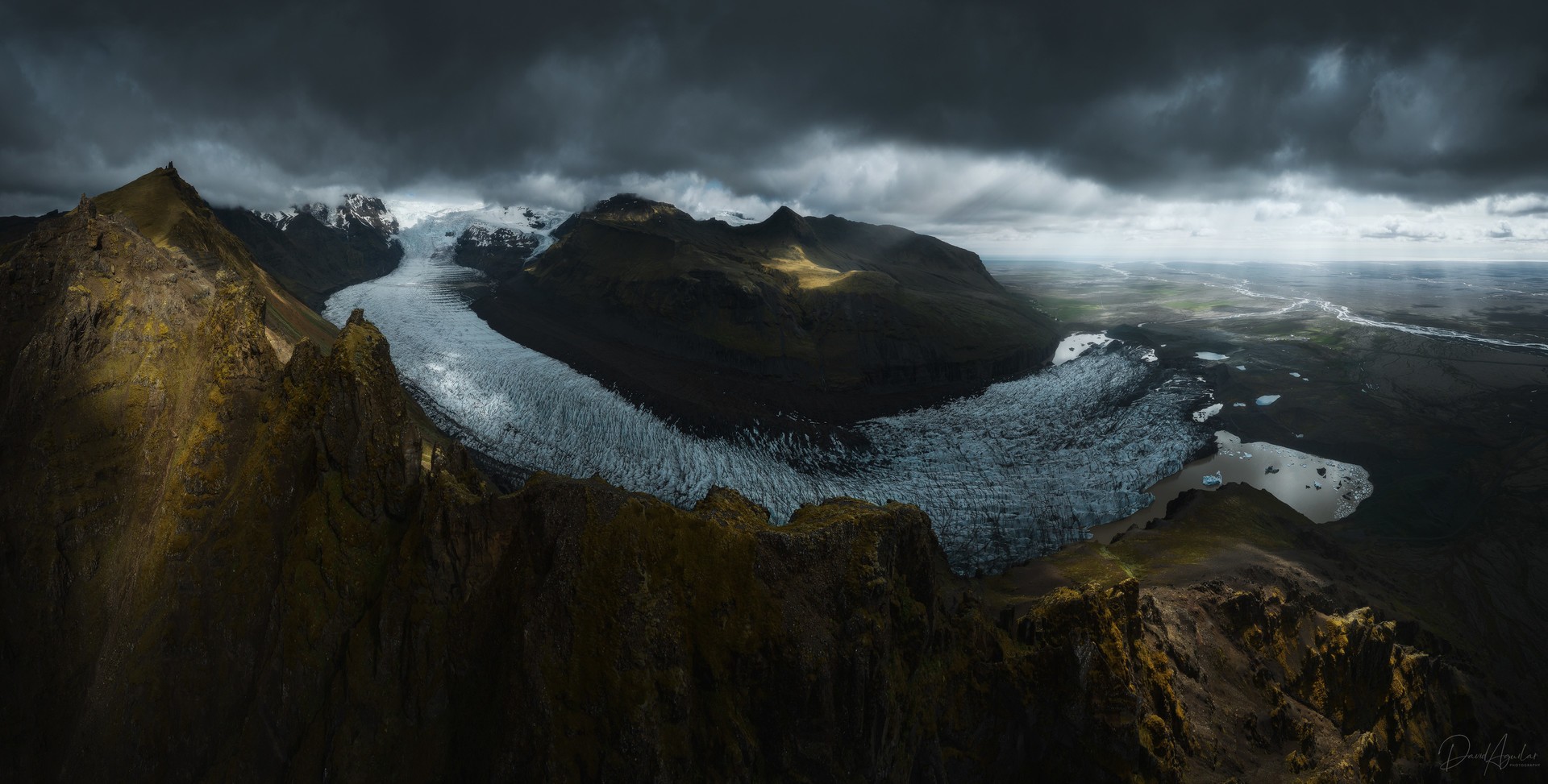 Beautiful glaciar shor in Iceland