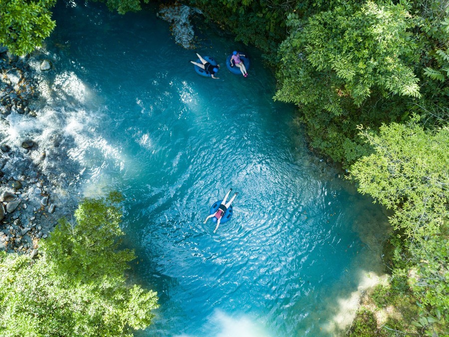 Tubing Rio Celeste Costa Rica