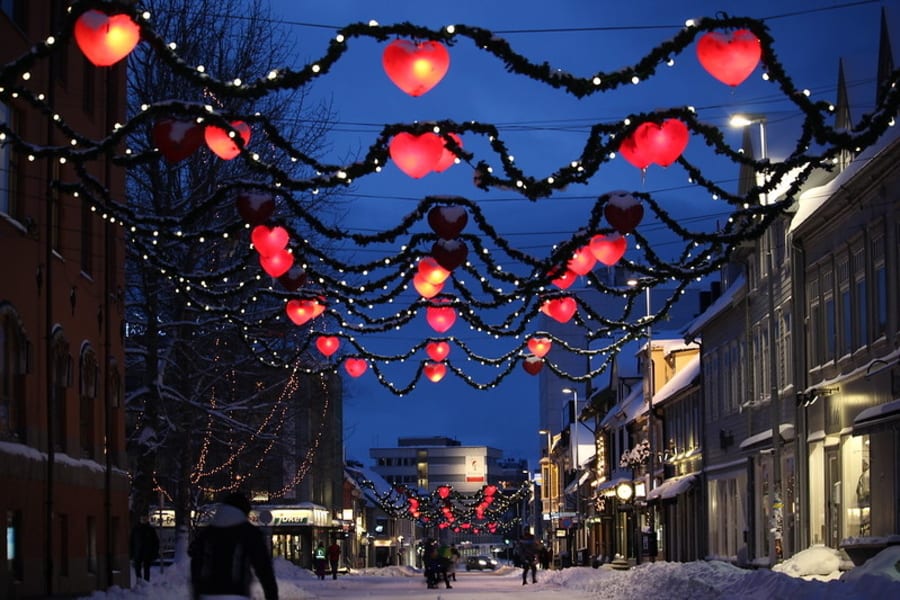 luces de navidad de tromso, mercadillo de navidad tromso noruega