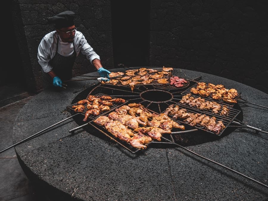 Restaurante El Diablo, una cocina con geisers en Lanzarote