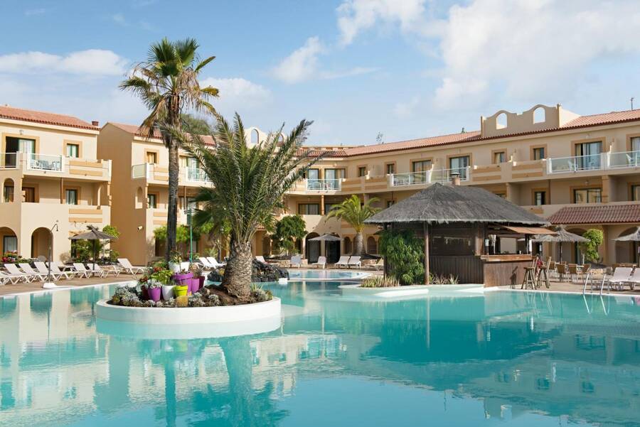 Elba Lucía Sport & Suite Hotel, uno de los hoteles baratos en Fuerteventura más lujosos
